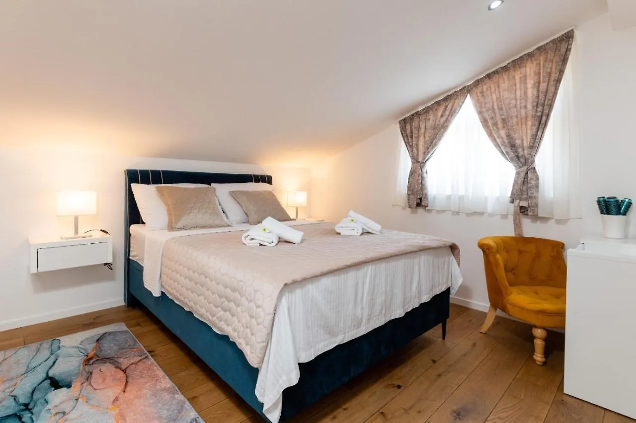 Little Gem Apartment Trogir 0*,  Croatia