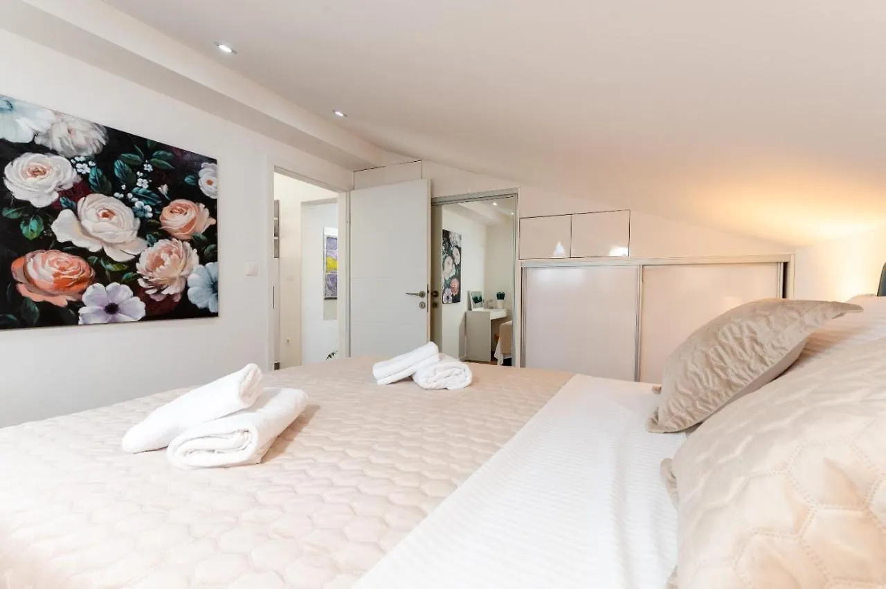 Little Gem Apartment Trogir 0*,  Croatia