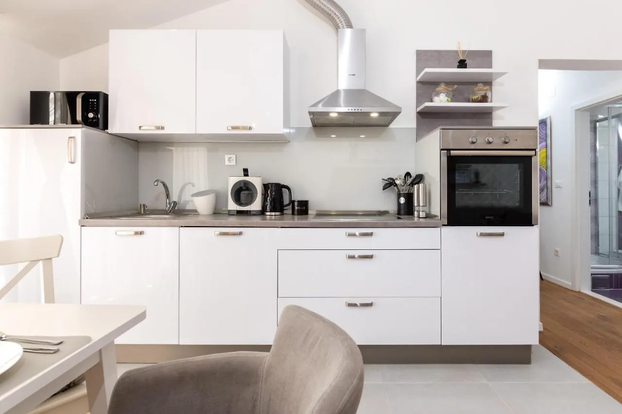 Little Gem Apartment Trogir