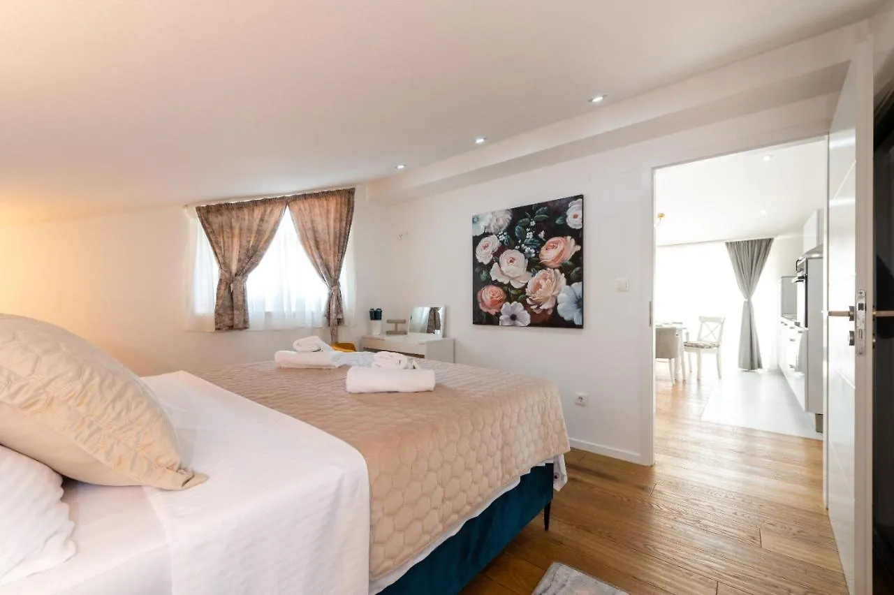 Little Gem Apartment Trogir